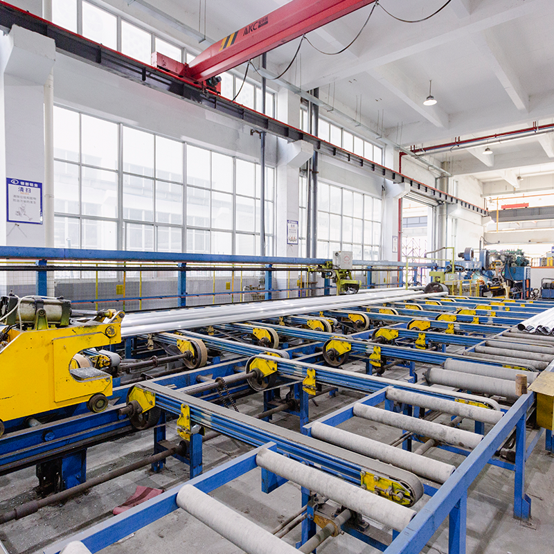Xưởng ép đùn - Máy ép 1450T